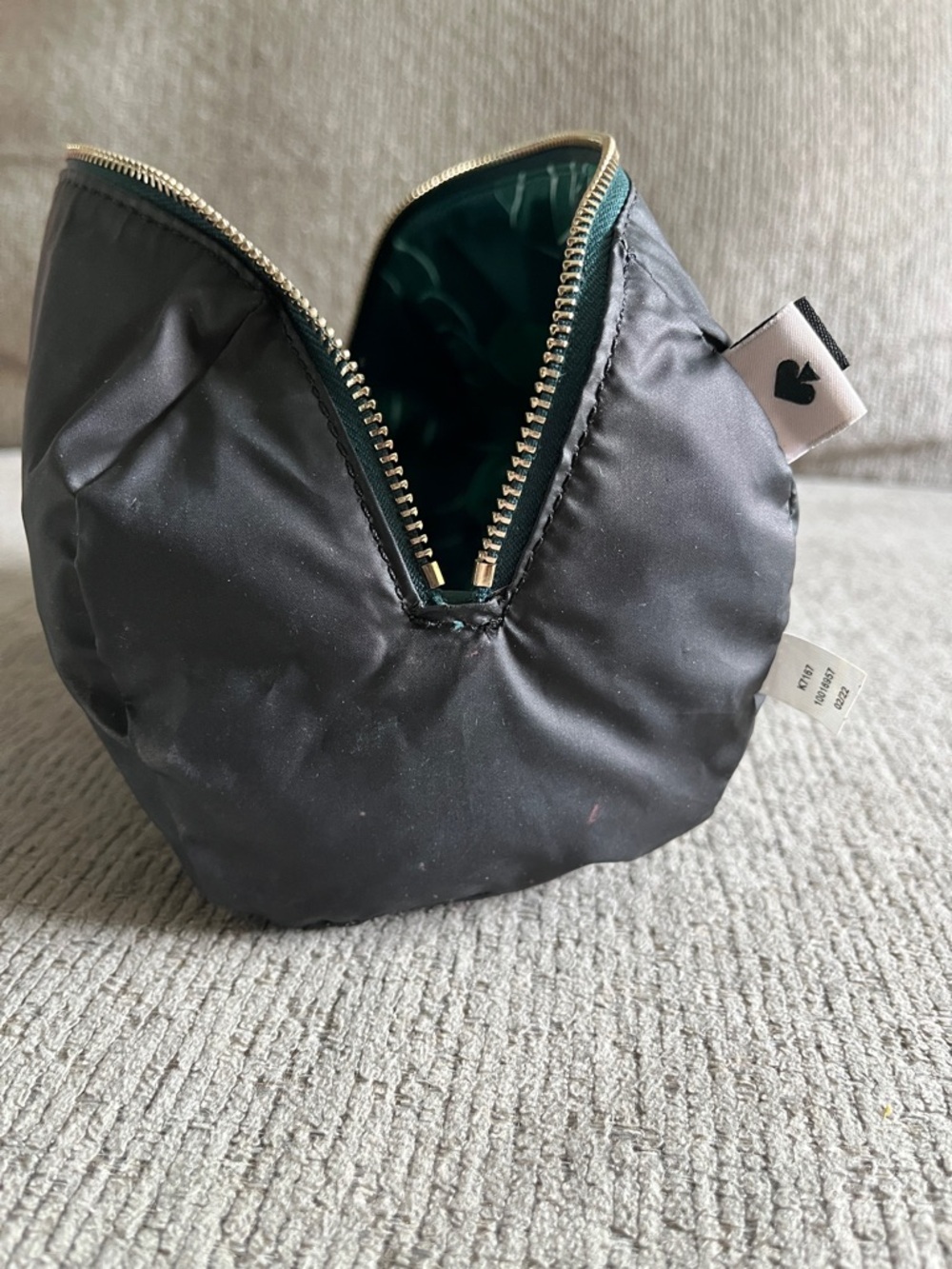 Kate Spade Green Monstera Leaf Print Cosmetic Bag - Picture 17 of 17